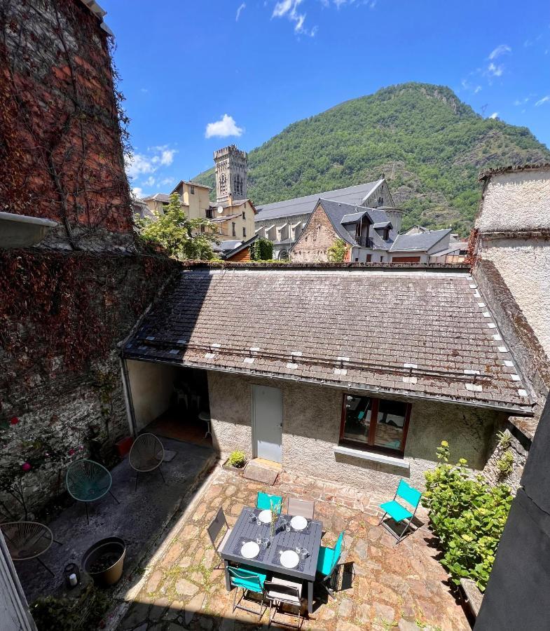 Bel appartement T3 rénové avec cour intérieure - Villa Marie Bagnères-de-Luchon Extérieur photo